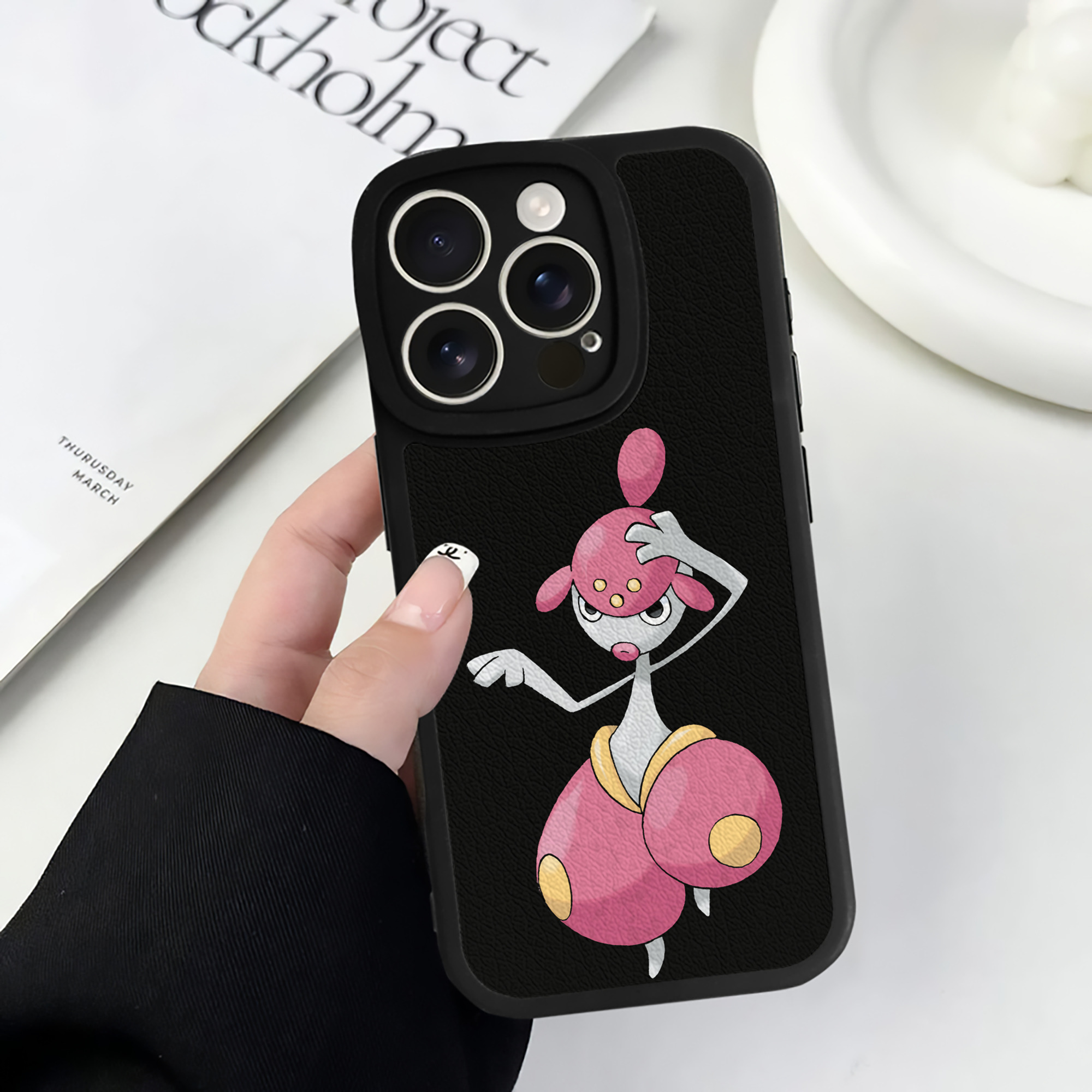 （画像用） ポケットモンスター Pokémon 【iPhone 16シリーズ対応】シリコンスマホケース（レザー調） 材質：シリコン